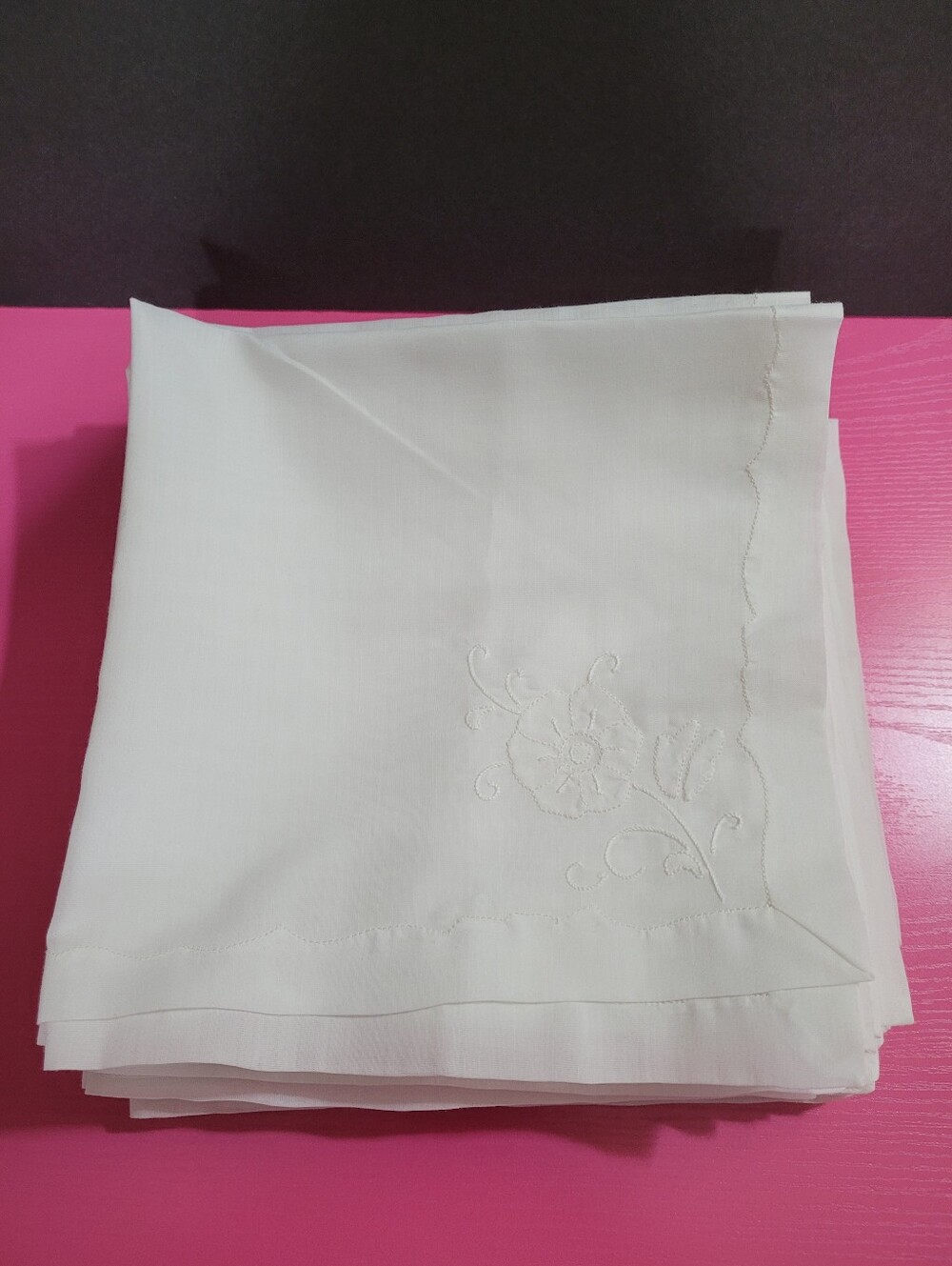 White Sheer Cloth Napkins With Corner Floral Embroidery Set Of 20 (1693)